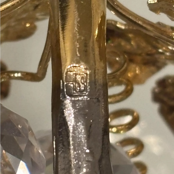 Swarovski Cut Crystal (23) Grapes with Silver Vine and Gold Leaves Retired - Picture 6 of 6